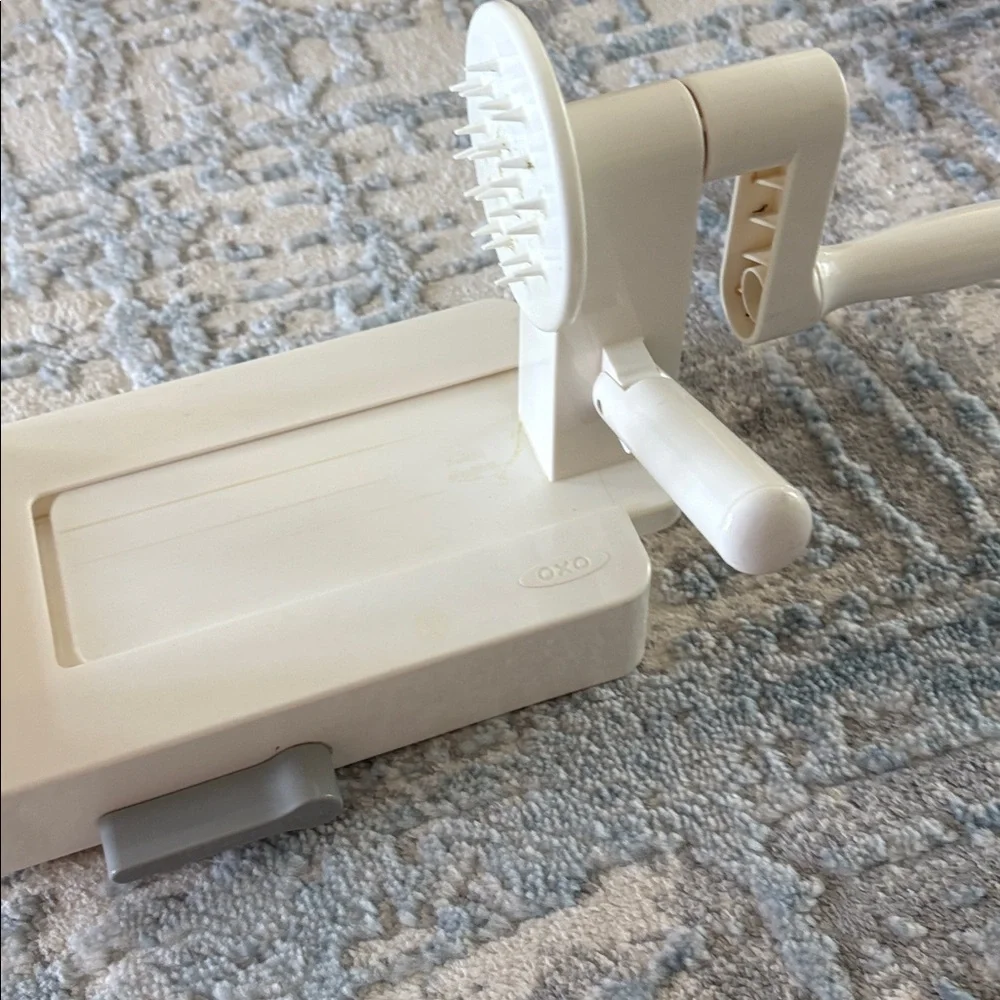 Oxo Vegetable Spiralizer